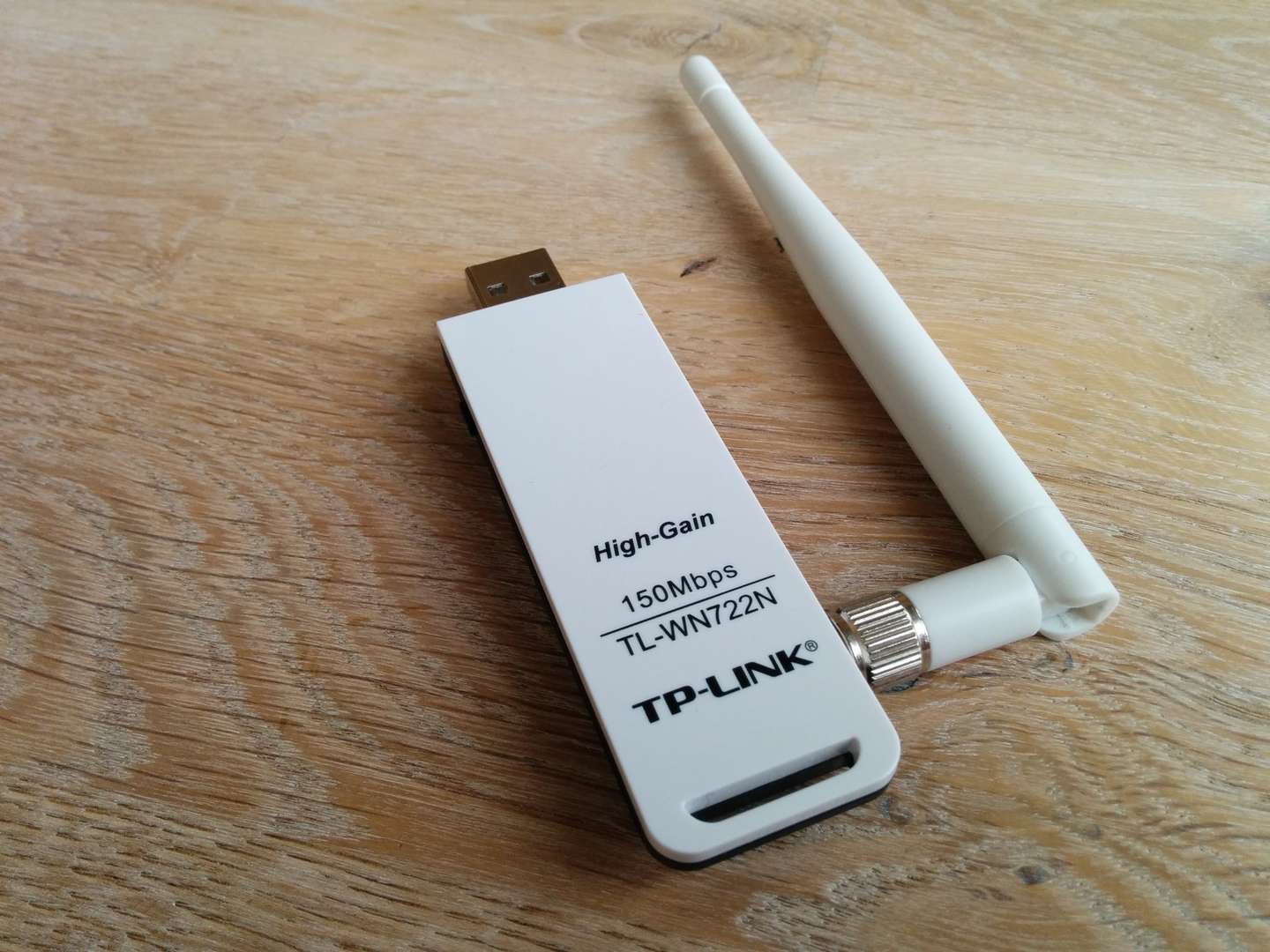 Da vor Ort leider kein LAN-Zugang vorhanden ist, kommt ein einfacher Wifi-Stick zum Einsatz.